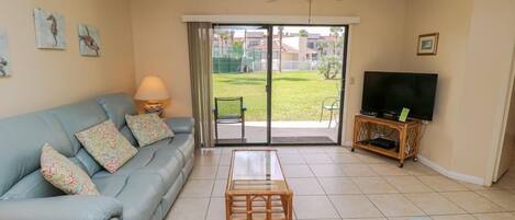 St. Augustine Beach Rentals Living Room