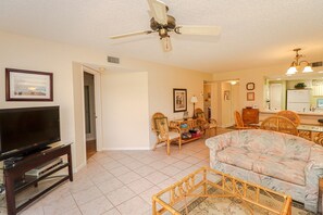 St. Augustine Beach Rentals Living Room
