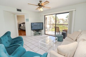 St. Augustine Beach Rentals Living Room