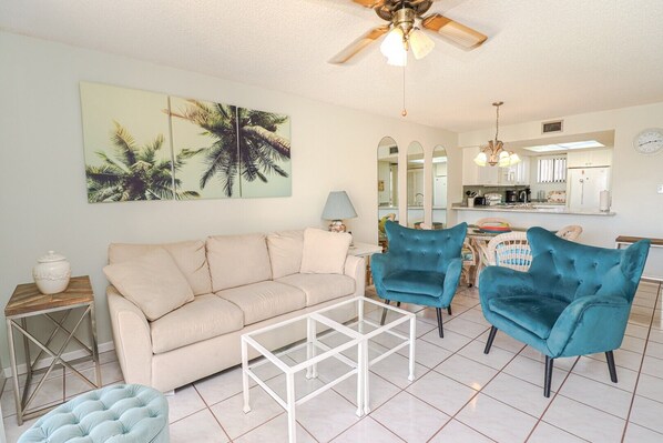 St. Augustine Beach Rentals Living Room