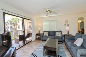 St. Augustine Beach Rentals Living Room