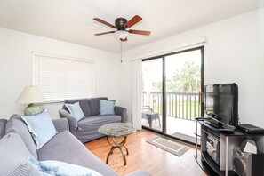 St. Augustine Beach Rentals Living Room