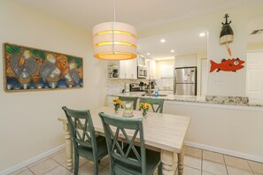 St. Augustine Beach Rentals Dining Room
