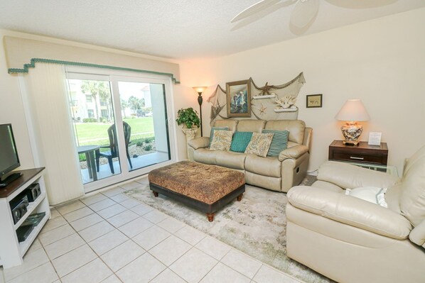 St. Augustine Beach Rentals Living Room