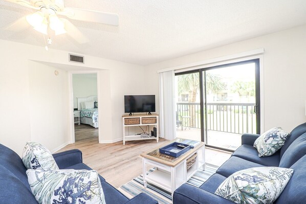 St. Augustine Beach Rentals Living Room