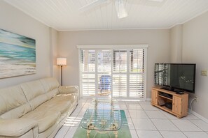 St. Augustine Beach Rentals Living Room