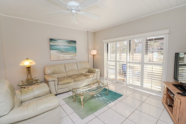 St. Augustine Beach Rentals Living Room