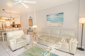 St. Augustine Beach Rentals Living Room