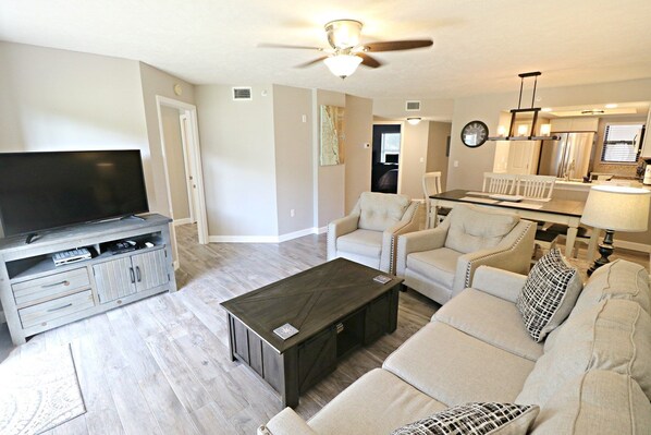 St. Augustine Beach Vacation Rentals Living Room