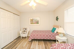 St. Augustine Beach Rentals Guest Bedroom