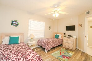 St. Augustine Beach Rentals Guest Bedroom