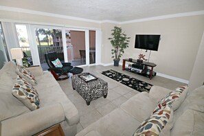 St. Augustine Ocean View Rentals Living Room