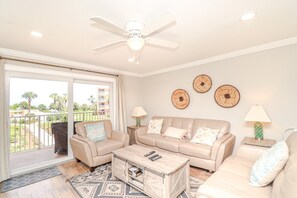 St. Augustine Beach Rentals Living Room