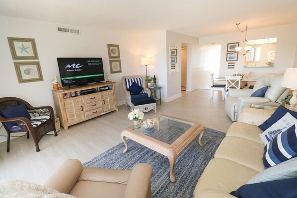 St. Augustine Ocean View Rentals Living Room