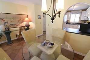 St. Augustine Beach Rentals Dining Room