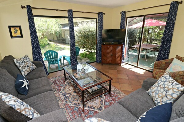 St. Augustine Beach Rentals Living Room