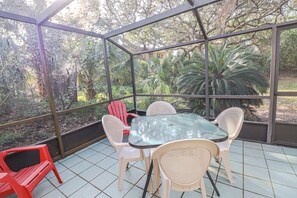 St. Augustine Beach Rentals Screened Patio