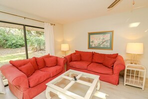 St. Augustine Beach Rentals Living Room