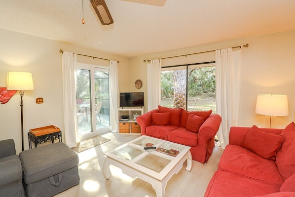 St. Augustine Beach Rentals Living Room