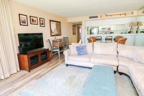 St. Augustine Ocean Front Rentals Living Room