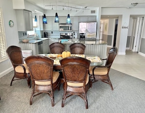 St Augustine Oceanfront Condos Dining Room