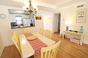 St. Augustine Beach Rentals Dining Room