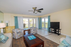 St. Augustine Beach Rentals Living Room