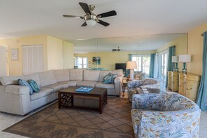 St. Augustine Beach Rentals Living Room