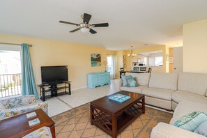 St. Augustine Beach Rentals Living Room