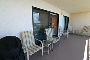 St. Augustine Beach Rentals Shared Guest Balcony