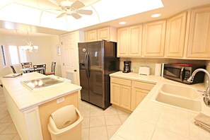 St. Augustine Ocean Front Rentals Kitchen