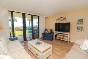 St. Augustine Beach Rentals Living Room