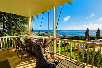Alihi Lani 3 is a Luxury Condo with Amazing Views in a Prime Location.