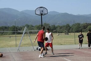 Sportplatz