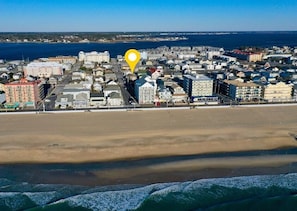 Only a quick 1 block walk to the beach and boardwalk.