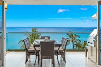Maui Resort Rentals: Honua Kai Hokulani 402 – 4th Floor Oceanfront Crown Jewel 3BR w/ B.B.Q on Balcony