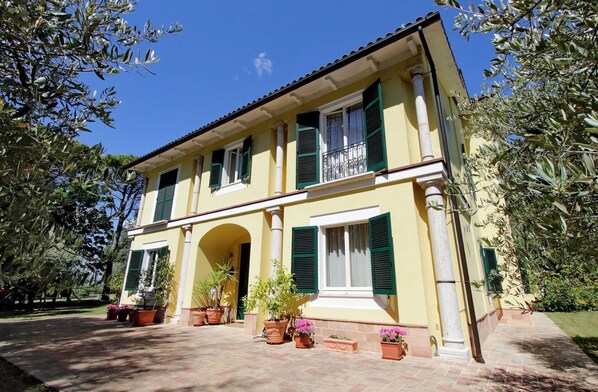 Exterior