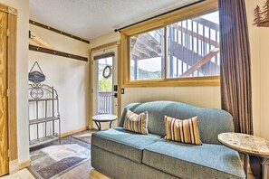 Living Room | Electric Heat