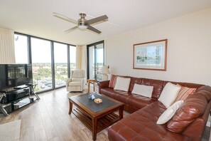 St. Augustine Beach Rentals Living Room