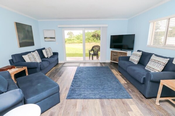 St. Augustine Beach Rentals Living Room