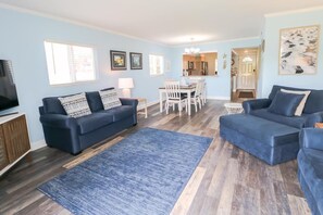 St. Augustine Beach Rentals Living Room