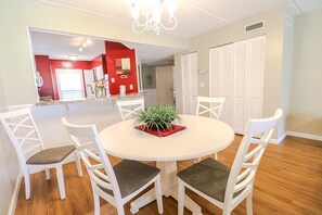 St. Augustine Beach Rentals Dining Room