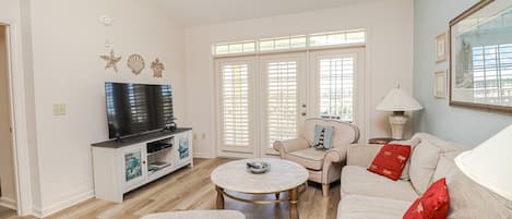 St. Augustine Beach Rentals Living Room