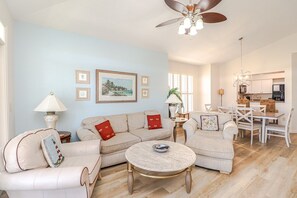 St. Augustine Beach Rentals Living Room