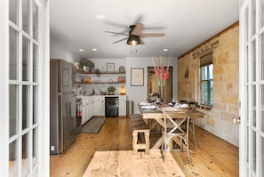 Gorgeous Kitchen & Dining Room Photo 4 of 5