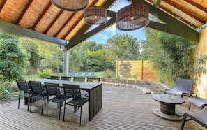 Deck (3)
