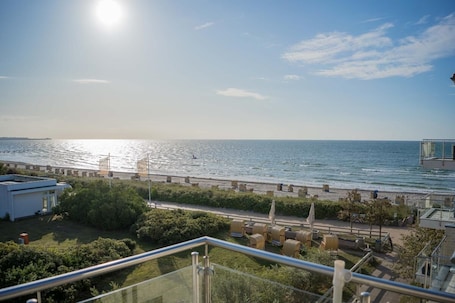 Die Ostsee ist ganz in der NĂ€he der Inselblume 56