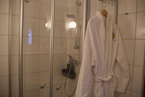 Dusche im Badezimmer der Fewo für 2 Personen auf Fehmarn