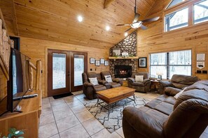 BigBear-LivingRoom