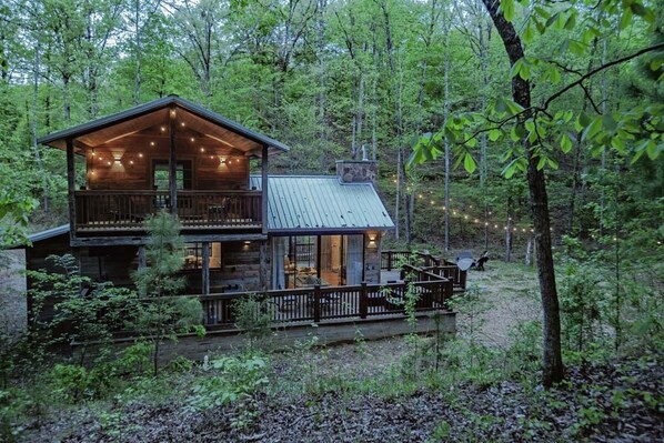CherokeeRose-Exterior2